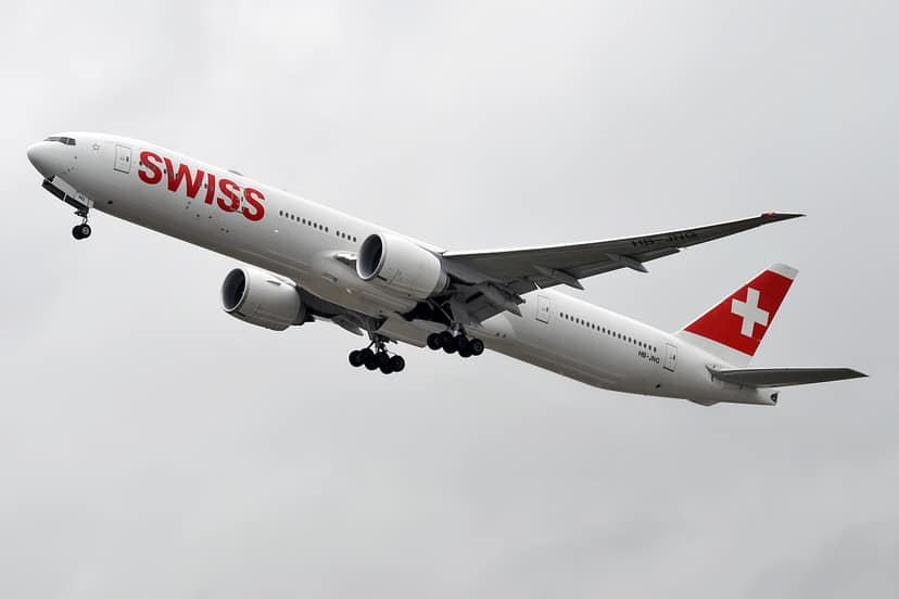 Archive photo: Swiss flight LX9 issues distress call and lands in the Azores