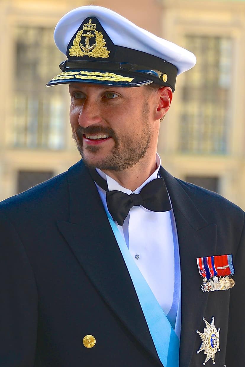 Archieffoto: Haakon VIII wordt koning van Noorwegen na de dood van Harald V