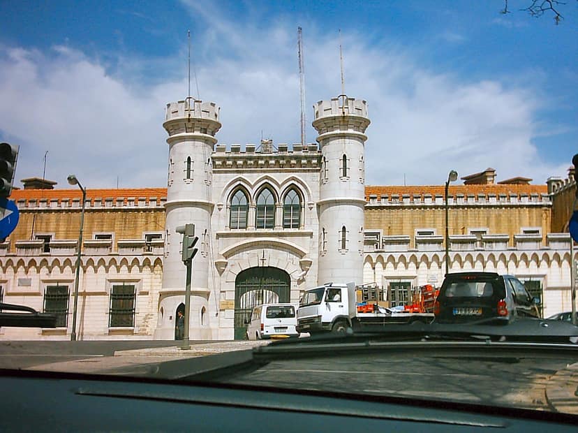 Il sindacato contesta il trasferimento di agenti penitenziari a Tires