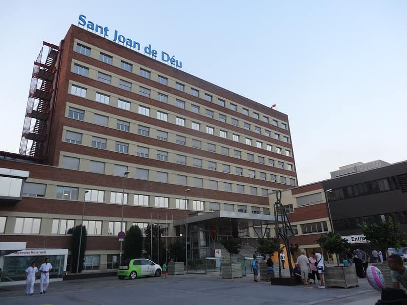 Nuovo hotel a Sant Joan de Déu e edificio del Comune a Málaga