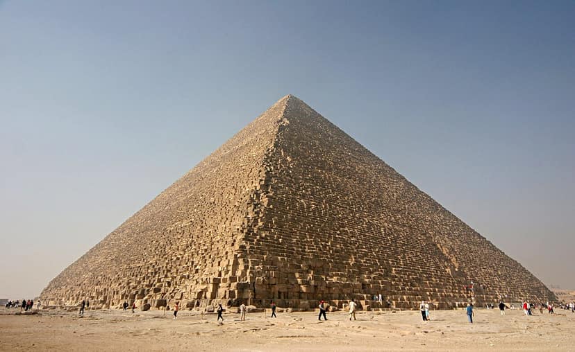Foto de arquivo: Meyer von Oscht propõe exclusão de SuLayman-Too da lista da UNESCO