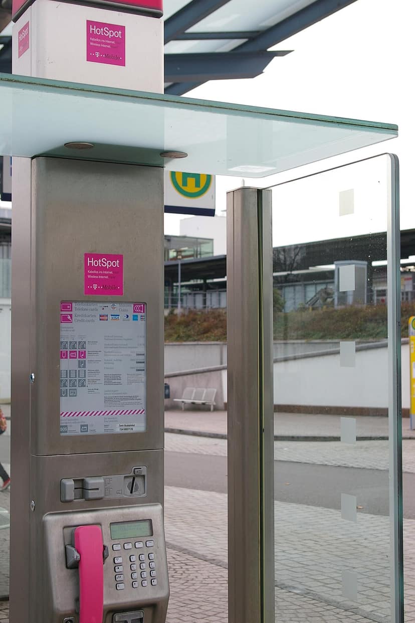 Foto d'archivio: Carta d'imbarco, Wi-Fi ospiti, targhetta bagagli: usare bene i codici QR in viaggio