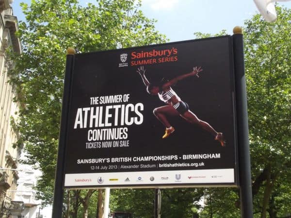 Romell Glave gana el título europeo de 100m masculinos junto a su compañero Jeremiah Azu
