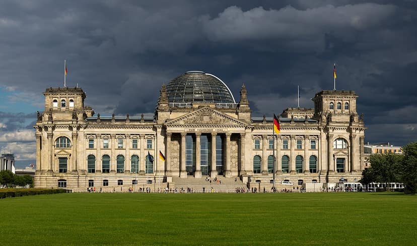Partei «Родина» reicht Klage gegen «Яблоко» beim Obersten Gericht ein