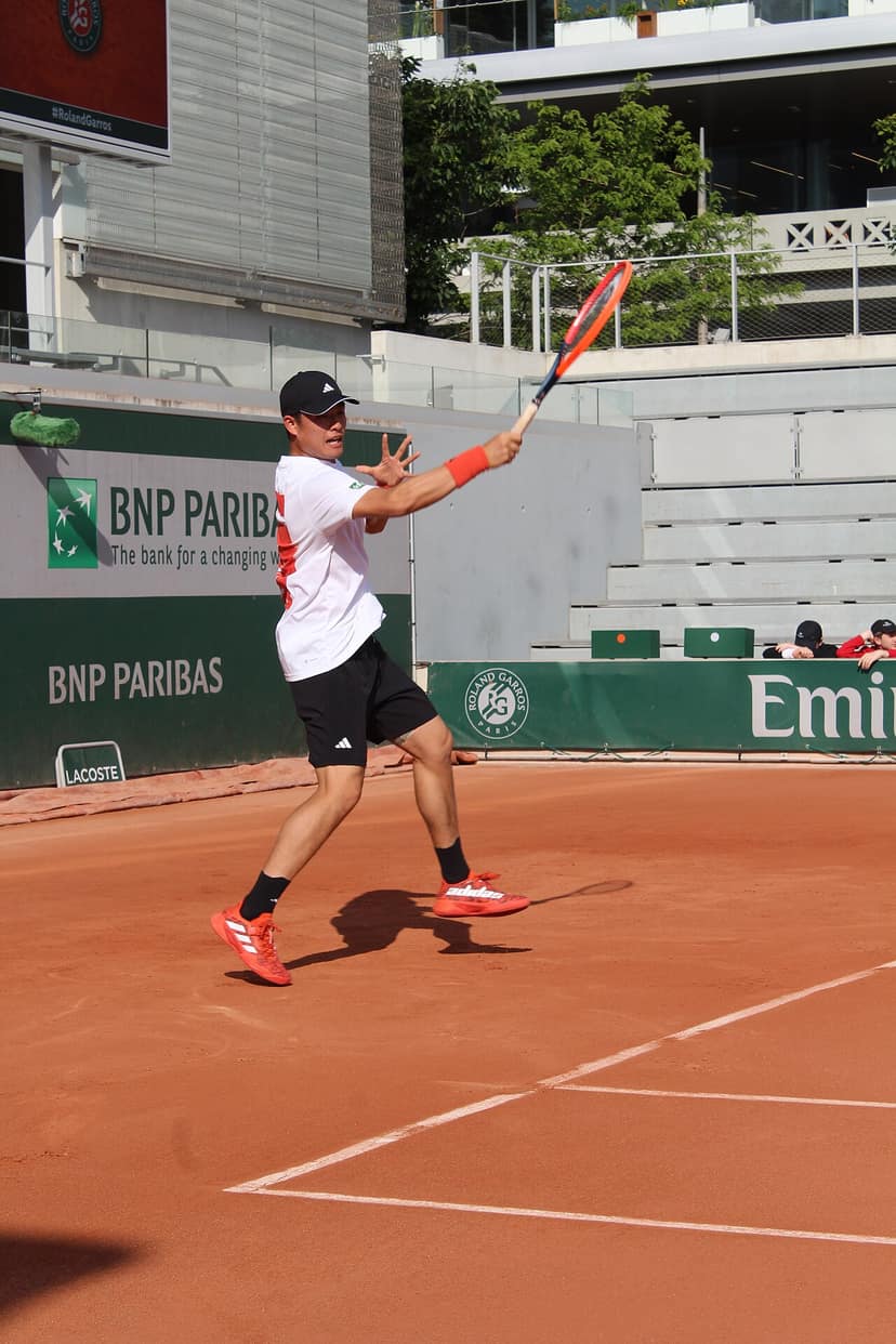Carlos Alcaraz besiegt Wu Yibing bei den US Open 2026