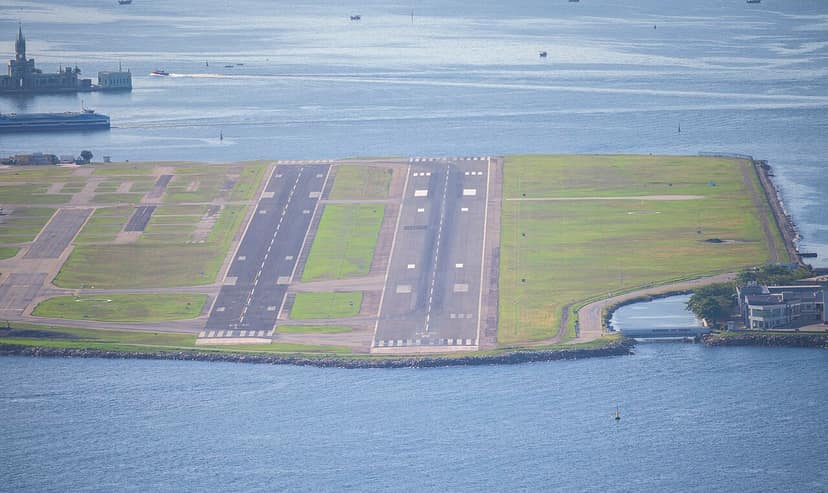 Santos Dumont Airport reopens with canceled flights following accident
