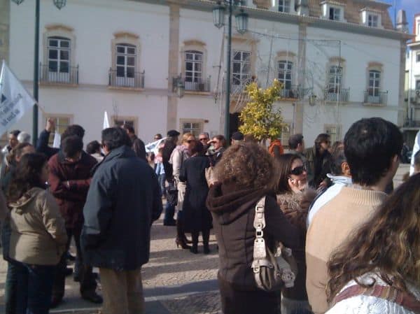 Streik von nicht-lehrenden Arbeitnehmern führt zur Schließung mehrerer Schulen