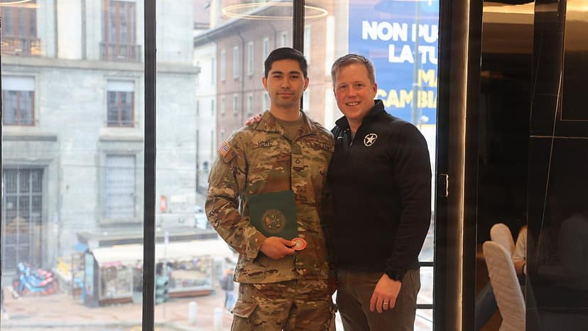 Trump nombra a Adam Telle secretario interino del Ejército tras renuncia de Driscoll
