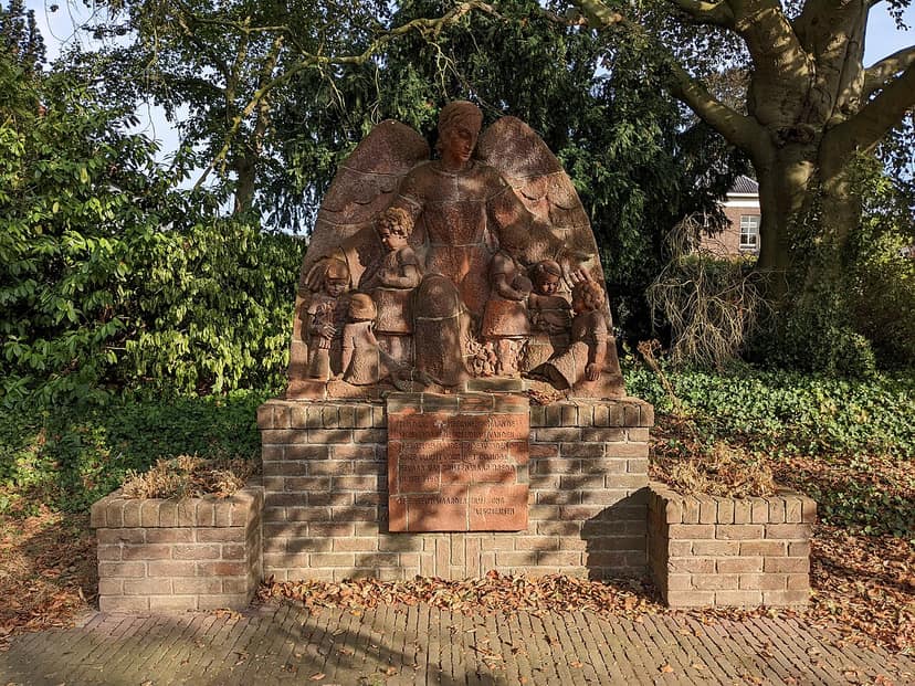 Evacuatie van bewoners in Duits dorp Gey door natuurbrand