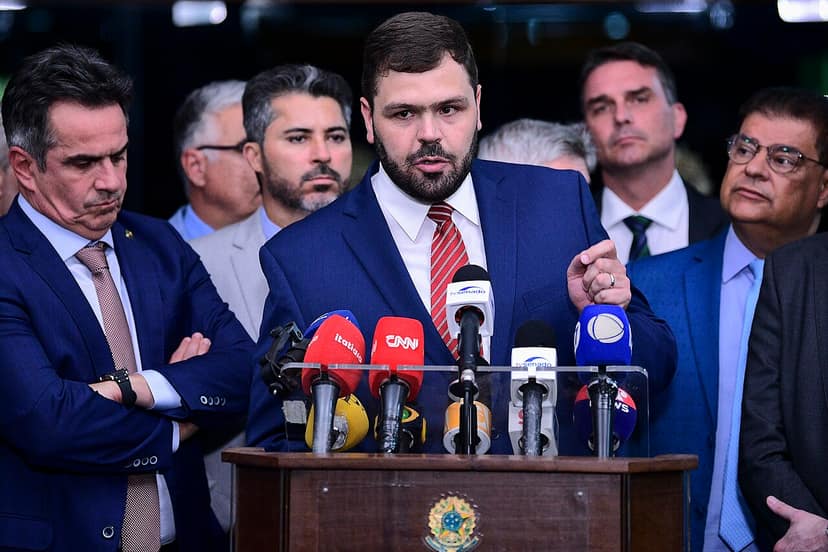 Archivbild: Lulas und Bolsonaros Anhänger mobilisieren sich in Brasilien vor Stichwahl