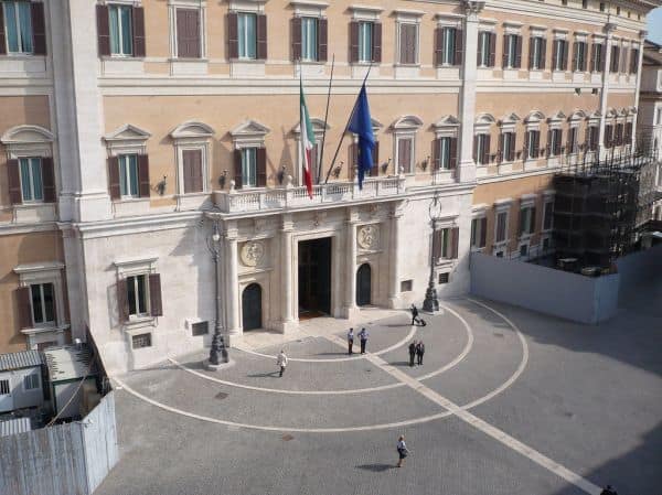 Antitrust infligge massima multa a servizio di monopattini e bikesharing