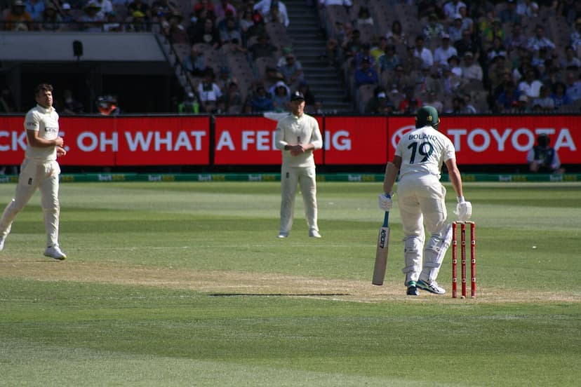Archivbild: Boland nimmt Wickets, während Regen Testspiel zwischen Australien und Südafrika stört