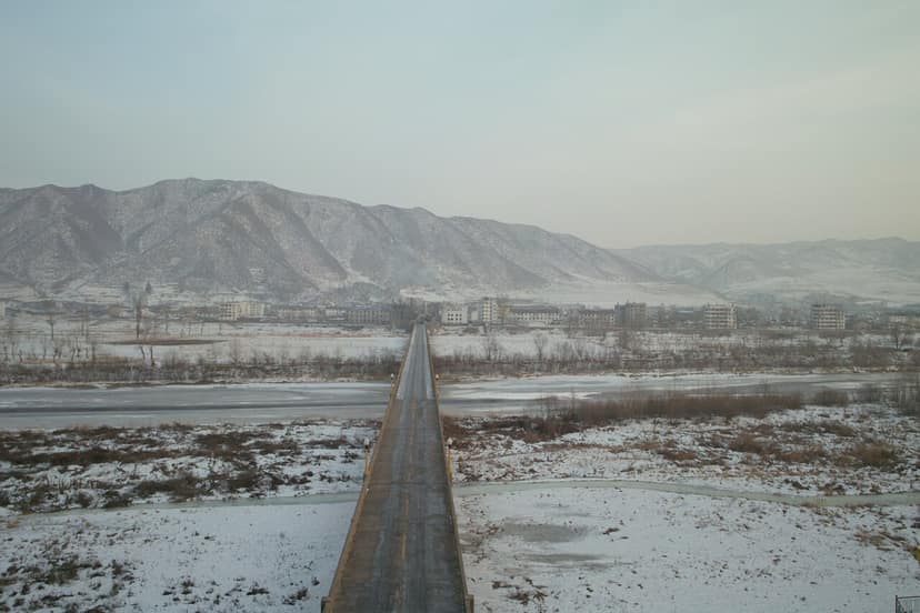 Primeira ponte rodoviária entre a Rússia e a Coreia do Norte inaugurada