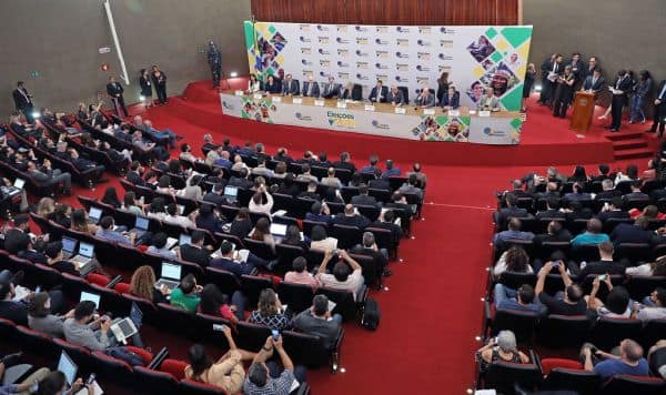 Foto de archivo: Elecciones anticipadas en Serbia: El presidente Vucic confirma su candidatura