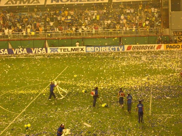 Foto de archivo: Sebastián Villa anota y pide perdón a hinchas de Boca Juniors tras victoria en Sudamericana
