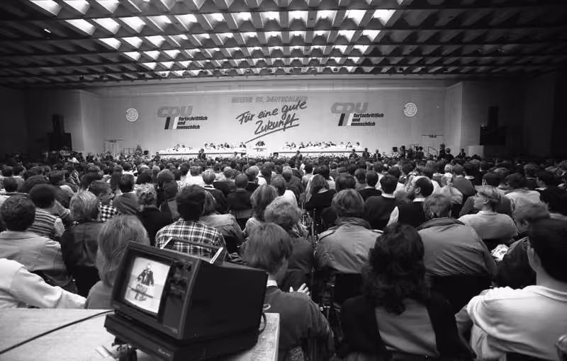 Deutschlandtag der Jungen Union beginnt in Bonn mit Reformdebatten
