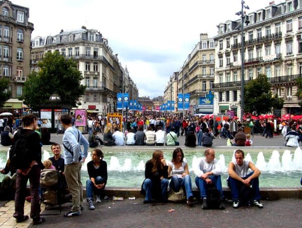 Braderie de Lille : Les candidats à la présidentielle se distinguent