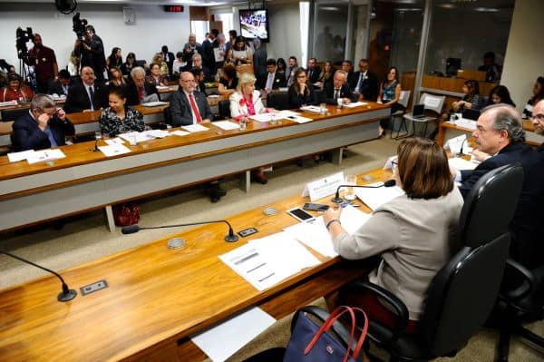 Foto d'archivio: Il governo intende integrare i lavoratori del PRR nella Pubblica Amministrazione