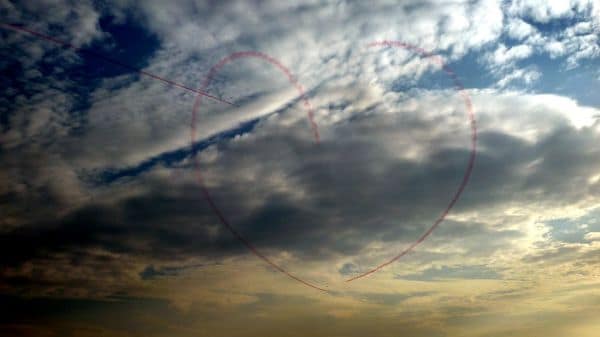 Griechisches F-4 Phantom-Kampfflugzeug stürzt bei Athens Flying Week ab