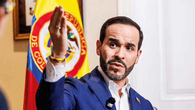 Abelardo de la Espriella prend la présidence de la Colombie