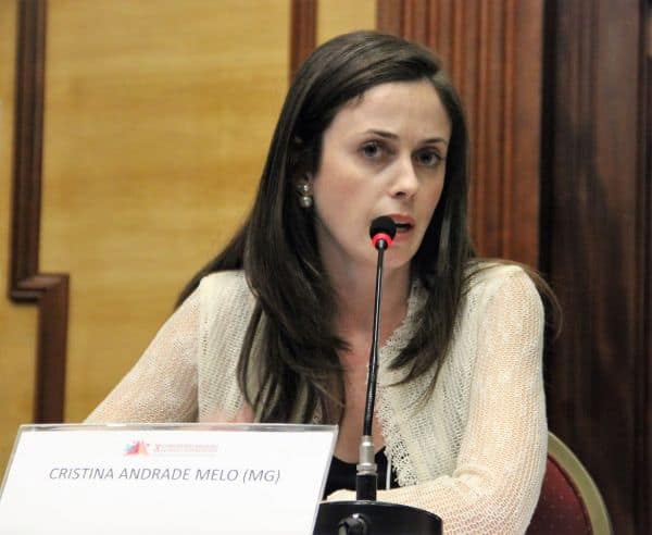 Photo d'archive: Carneiro et Assis réagissent aux comparaisons de Hugo Soares entre le PS et Chega