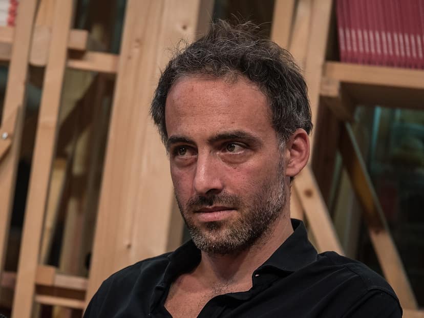 Uma investigação aberta em Paris por ingerência russa visando Raphaël Glucksmann