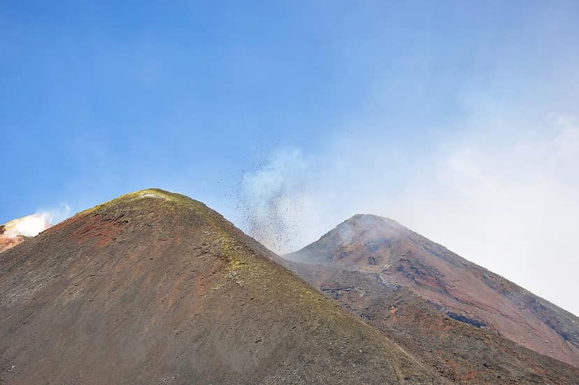 Catania stilgelegd door uitbarsting van de Etna: vluchten opgeschorst tot morgen