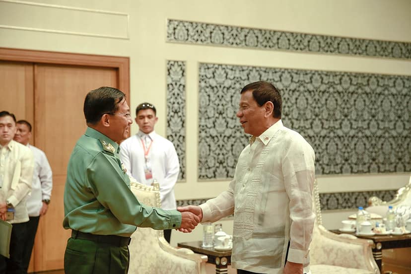 Presidente de Myanmar, Min Aung Hlaing, chega à Malásia para conversações
