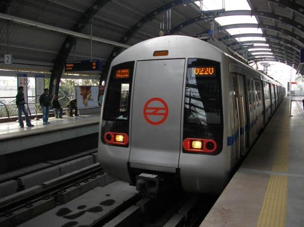 Archivbild: Gebäudeeinsturz in Delhis Karol Bagh forderte ein Todesopfer und mehrere Verletzte