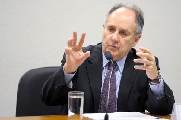 Report on Social Security presented by group of experts