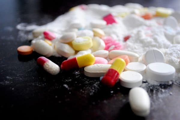 Governo limita oferta de medicamentos a idosos a genéricos
