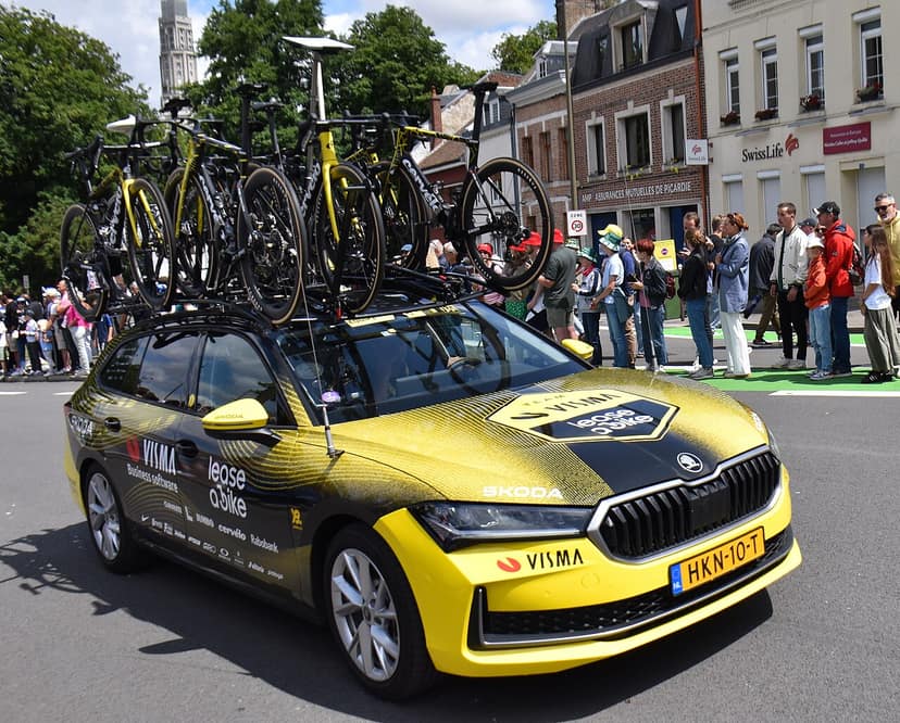 Jonas Vingegaard ends season after collarbone break in Tour de France