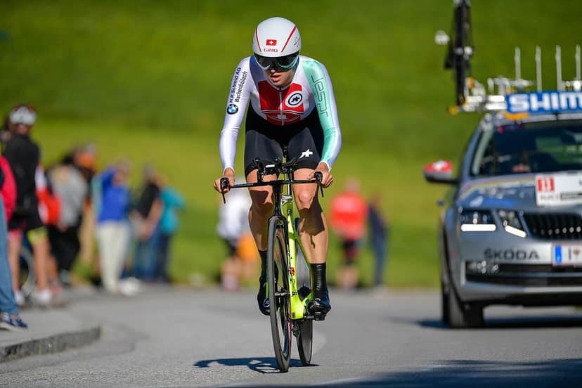 Kasia Niewiadoma wins at Mont Ventoux, Marlen Reusser loses overall lead