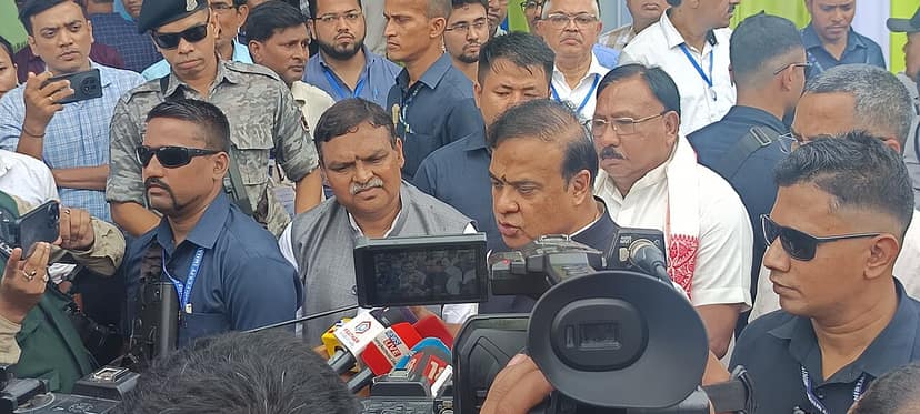 Foto de arquivo: Kiren Rijiju critica Pawan Khera por comentários sobre vídeo de natação