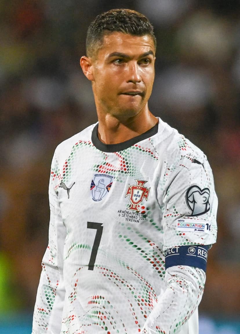Archivbild: Cristiano Ronaldo verlässt das Trainingslager Portugals vor dem Spiel gegen Dänemark