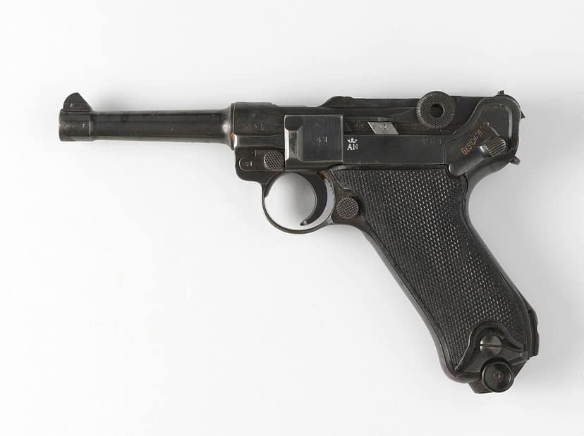 Archivbild: Eine Waffe im Lac d’Annecy gefunden, Ermittlungen laufen