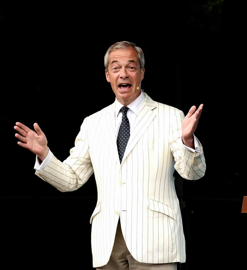 Photo d'archive: Scandale des financements du parti de Farage : enquête et démissions